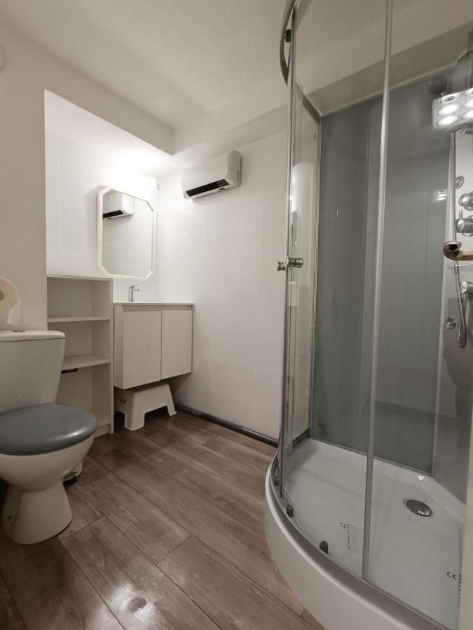 Spacious Sea View Apart At 50M From The Beach 邦多勒 外观 照片