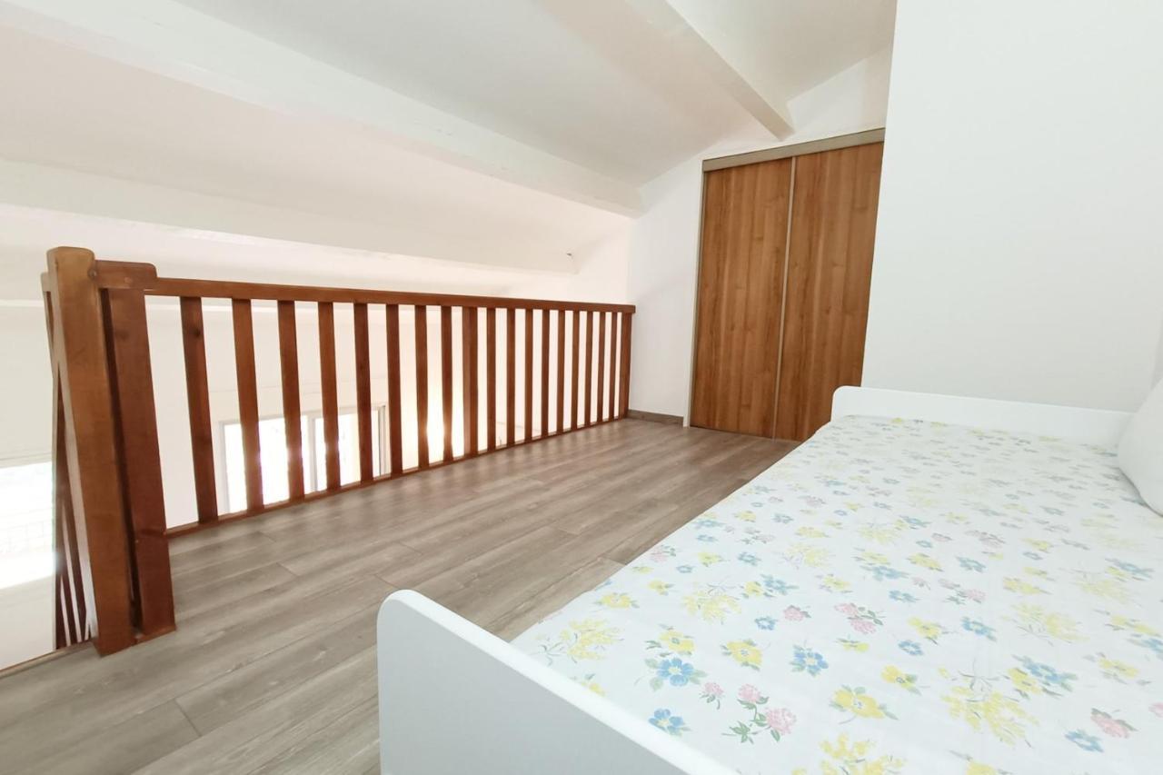 Spacious Sea View Apart At 50M From The Beach 邦多勒 外观 照片